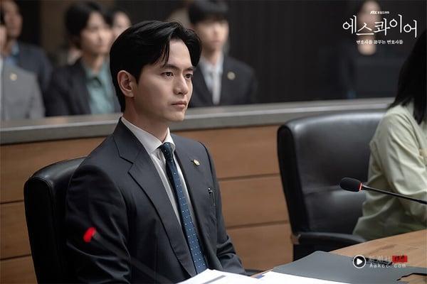 不仅润娥《暴君的厨师》必追！网评近期好看韩剧推荐TOP6！有部冷门好剧错过是真的可惜 娱乐 图3张