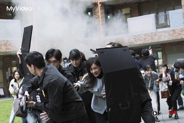 近期“中国台湾电视剧IMDb评分”TOP9！《我们六个》7.3分，《拜六礼拜》7.7分，冠军高达8.4分！ 娱乐 图2张