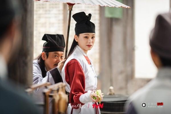 《暴君的厨师》大明川菜女神“文昇攸”5件事！润娥颜值最强对手？竟还曾是偶像练习生 娱乐 图1张