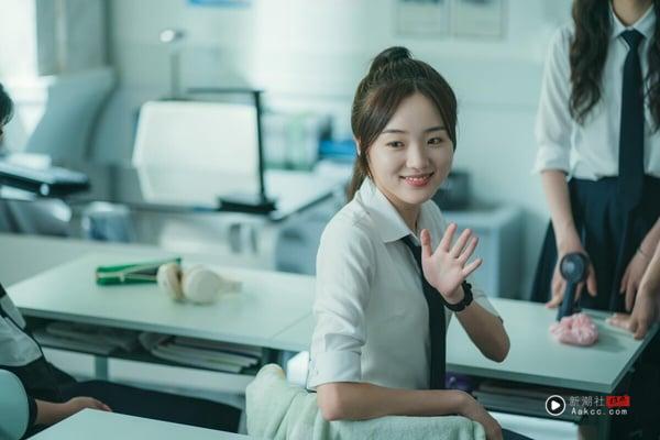 社交断舍离必看！5种“塑胶友谊”特征：从不关心你、对你不感到好奇，单独相处超尴尬 最新 图5张