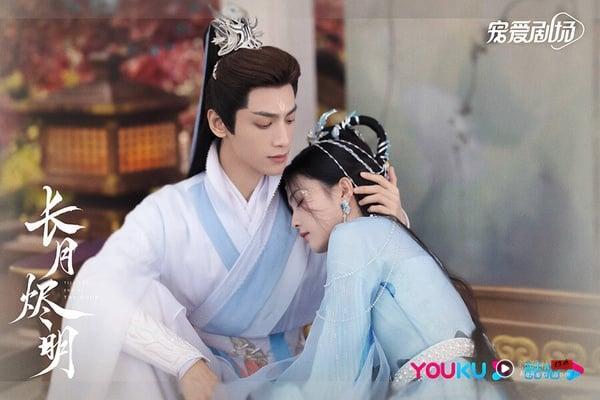 【人气仙侠古装剧】罗云熙、白鹿《长月烬明》