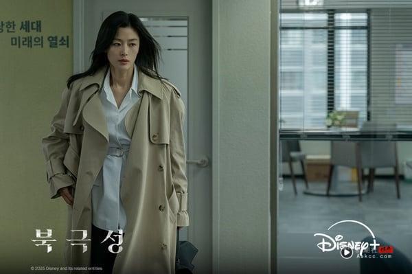 《暴风圈》剧情六大看点&角色介绍：全智贤化身外交官，携手姜栋元上演虐心谍报恋！ 娱乐 图10张