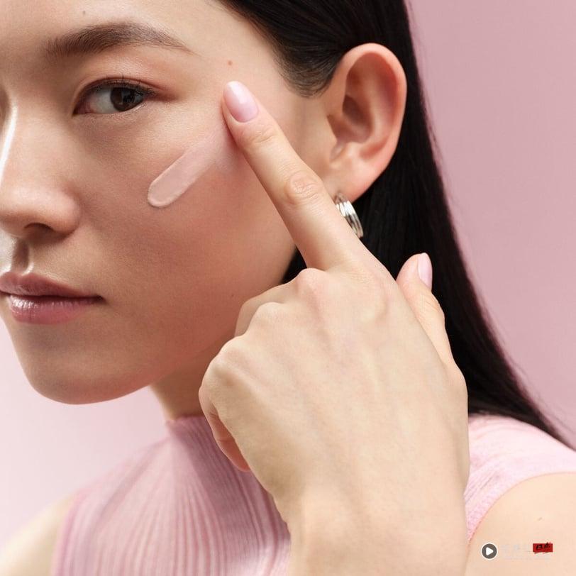 Threads热议Bobbi Brown虫草底妆家族！伪素颜神品玫瑰粉嫩霜&养肤底妆周年庆必买攻略 最新 图3张