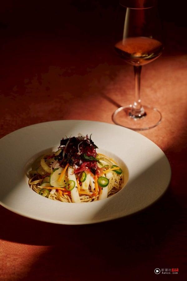 TWICE子瑜同款！嵩sung携手黑白大厨林熙元10/1上菜，必吃子瑜爱吃同款素食生鱼片