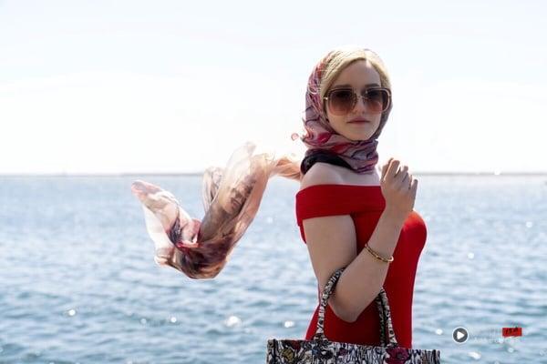 《许我耀眼》许妍的故事真实上演！骗子“安娜”假千金混进上流圈，现实结局超讽刺！