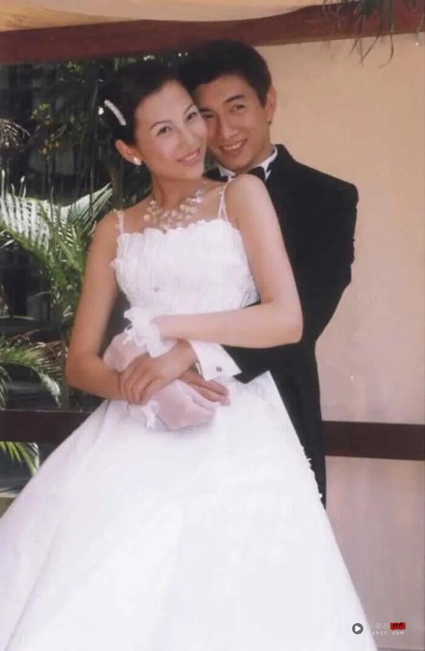 5组“竟然在一起过”电视剧演员！《许我耀眼》陈伟霆&杨颖分手同台超尴尬，第5对好不搭 娱乐 图9张