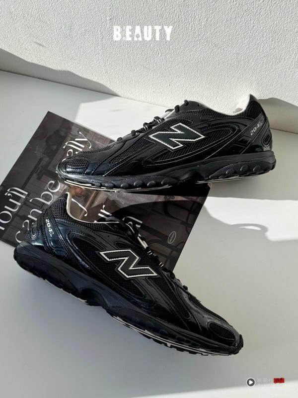 编辑推荐｜2025下半年“话题球鞋”评比：张员瑛同款NB、Nike X JACQUEMUS联名必抢！ 时尚 图9张
