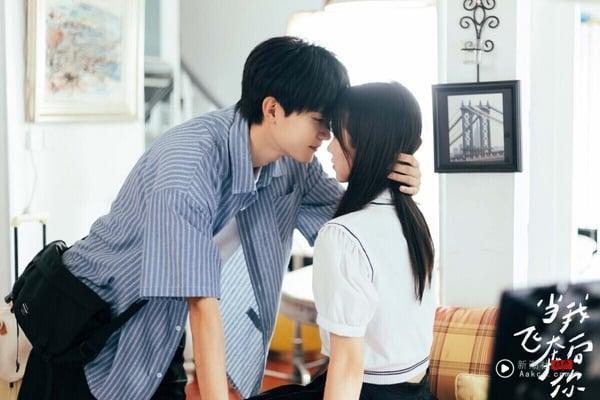 不输《许我耀眼》！Netflix10部“没冲上排行榜第一”好看冷门电视剧！第9部一面倒零负评 娱乐 图2张