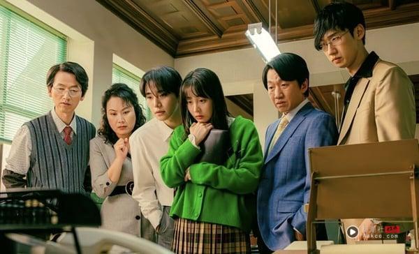 Netflix《台风商社》剧情看点&角色介绍：李俊昊化身痞帅社长，携金敏荷共谱社内恋爱！ 娱乐 图4张