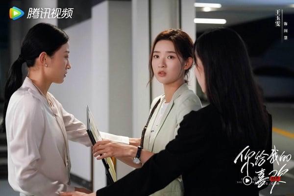 腾讯近年“最高分”现代爱情电视剧TOP10！《许我耀眼》落榜《十二封信》第4，冠军零负评 娱乐 图4张