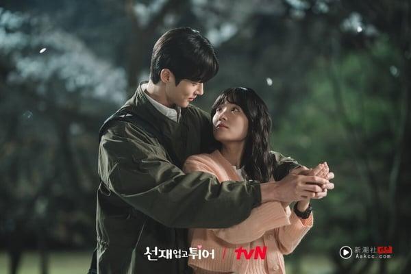 8部“倍速撒糖”高甜爱情韩剧！《宇宙Marry Me？》一集沦陷，最后2部更是甜到出不了坑 娱乐 图4张