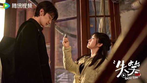 网评2025最爱的现偶甜宠电视剧TOP10！《许我耀眼》第四，《爱你》第二，冠军真超越不了 娱乐 图2张