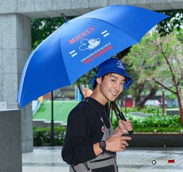 7-11“迪士尼 X Champion”集点！迪士尼玩偶盲盒、吸管杯、大头翻转颈枕等新品一次看 最新 图9张