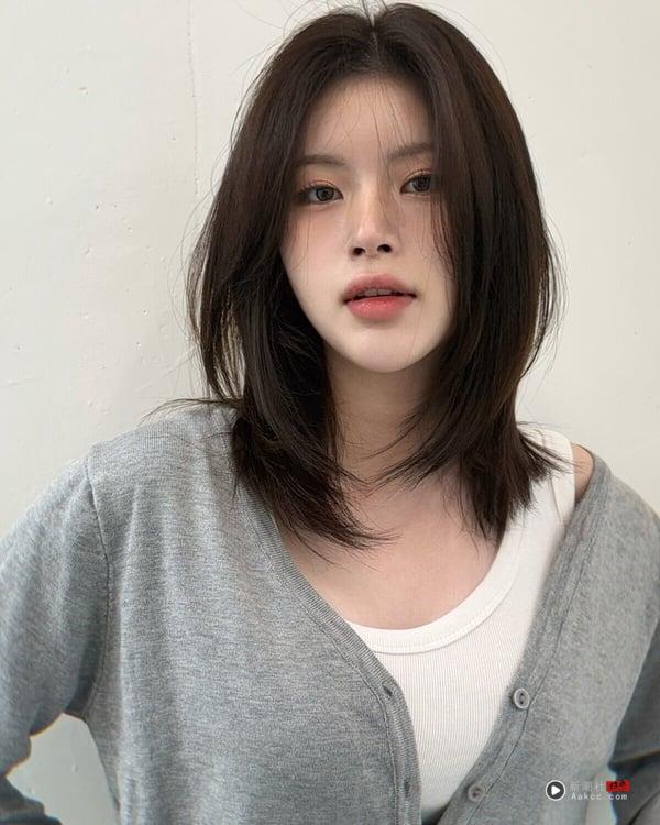 8款不用烫中长发层次剪推荐！蓬松层次剪、日系块状剪率性耐看，这款不用整理 最新 图8张