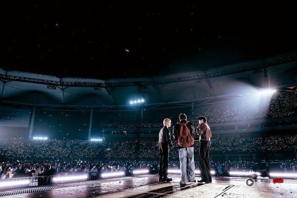 Threads热议演唱会十大NG乱象行为：打断偶像说话、离开座位区，跟风打卡最惹人厌！ 娱乐 图2张