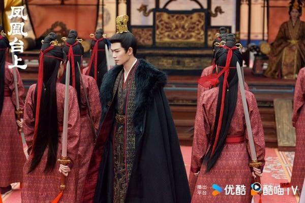 《凤凰台上》是《东宫》2.0？网议6大相似点：女主角被迫嫁给仇人、李承鄞比萧焕更渣！
