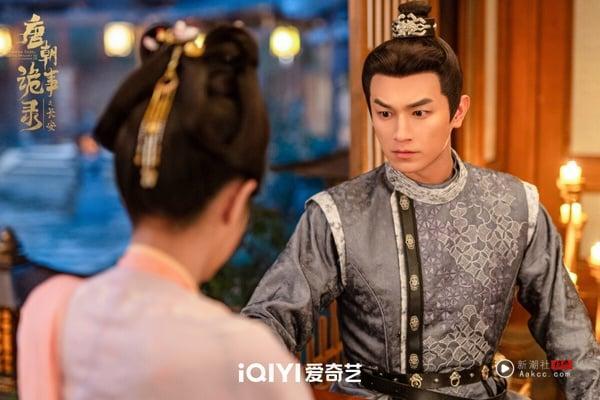 《唐朝诡事录之长安》已经是《唐朝诡事录》系列的第三季了，这个系列剧很厉害，最初无人在意，没有流量演员、没有铺天盖地的营销，是靠着扎实的剧本吸引剧迷，口耳相传后，才逐渐有热度。如今第三季依然有8.0的高分，而最近第四季《唐诡奇谭》也将接档上线！