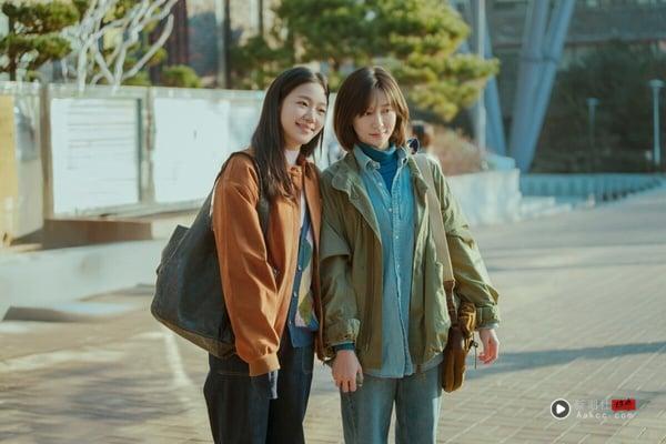 韩网热议“知道很好看但就是不想追”韩剧!《你和其余的一切》错过可惜，它9.4分零负评