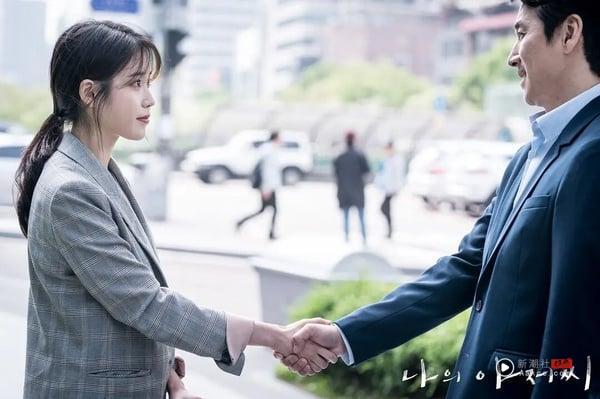 韩网热议“知道很好看但就是不想追”韩剧!《你和其余的一切》错过可惜，它9.4分零负评