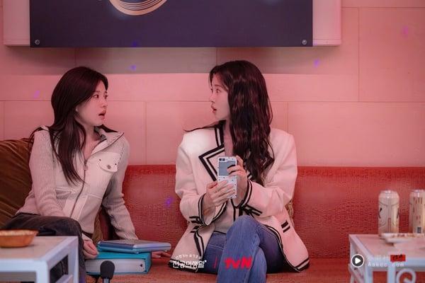 2025Netflix韩剧收视排行榜TOP7！《台风商社》垫底，《一吻爆炸》第4，冠军断层第一！