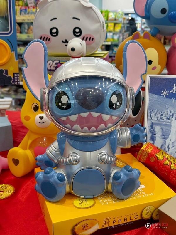 全家“2026春节过年礼盒”： 吉伊卡哇、史努比、蜡笔小新扭蛋机必收，再享85折优惠