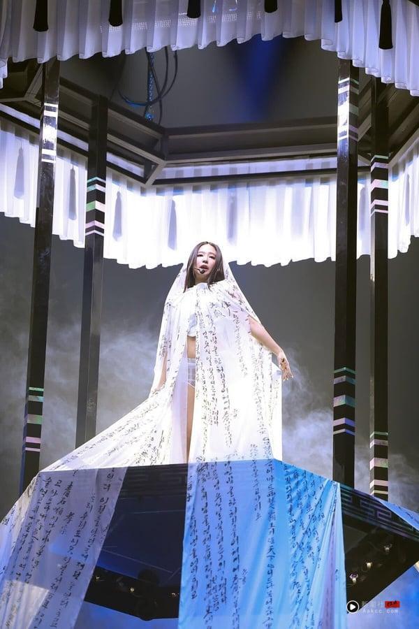 网评最精彩年末舞台！2025 MMA颁奖典礼5亮点：Jennie、GD炸翻全场，EXO复出引热议