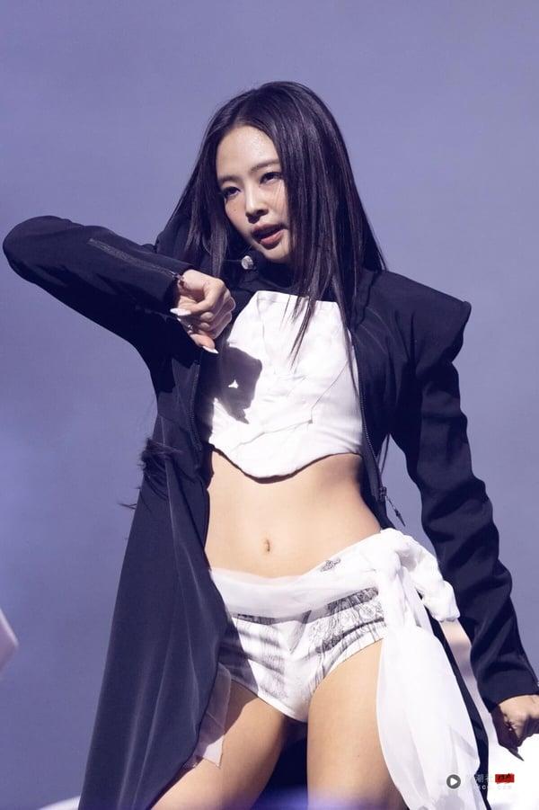 网评最精彩年末舞台！2025 MMA颁奖典礼5亮点：Jennie、GD炸翻全场，EXO复出引热议
