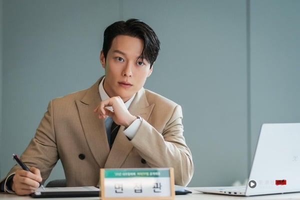 找工作就像在相亲！6个“新鲜人面试”必备心态：从“我值不值得”到“我们是否合适”