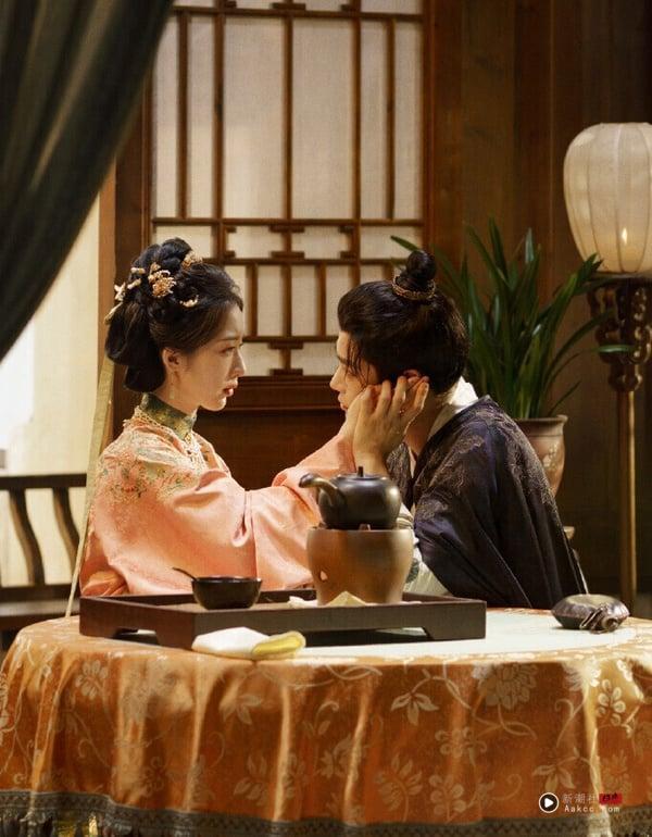 《花开锦绣》是热度蛮高的待播古装剧，找来《长乐曲》CP丁禹兮、邓恩熙二搭，两人先前就很有CP火花，外型、演技都相当般配。而《花开锦绣》原着小说和《九重紫》出自同一个作者，还找来《折腰》导演邓科指导，阵容很华丽。