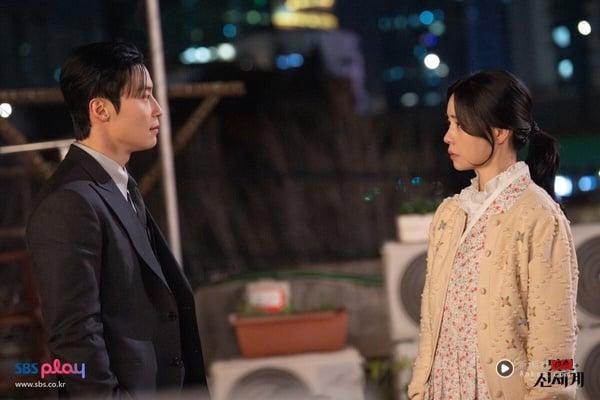 《我的王室死对头》许楠儁“霸总语录”：“准备游乐园、无人机秀、一万朵鲜花！”