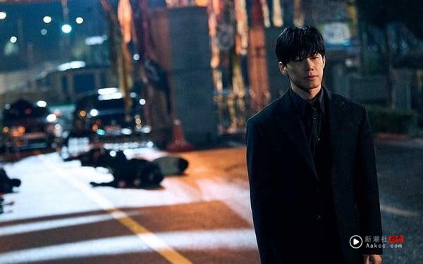 《铁拳教育》线上看6大剧情、角色介绍：金武烈以暴制暴，网封“教育界模范计程车”！