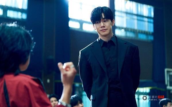《铁拳教育》遭韩网抵制！n大争议一次看：在受害女高拍“女学生捏造性Q”太嘲讽！