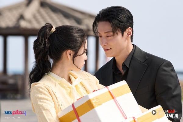 不输《铁拳教育》！Netflix最近好看的6部韩剧！《我的王室死对头》必追，这部一生推！