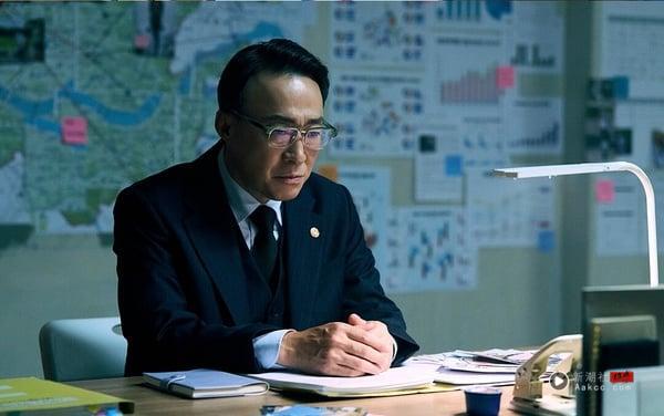 《铁拳教育》揭教育界5大现况：半夜被家长讯息、电话骚扰，老师怕学生已是“常态”？