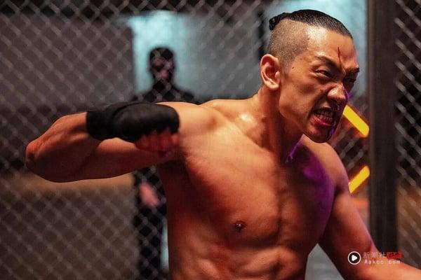 《猎犬》系列改编自韩国同名网络漫画，禹棹奂、李相二接续主演，新一季更找来Rain、朴叙俊加盟演出。《猎犬2》是动作爽剧，依旧爽快又带感，不过或许是对手都太强了，今年Netflix原创韩剧有《爱情怎么翻译》、《铁拳教育》等强档，就让《猎犬2》让人印象不深。其实这部不是烂剧，是值得追的。