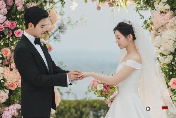《我的王室死对头》结局虎头蛇尾？5部“被演员化学反应救起”的韩剧！最后一部是经典