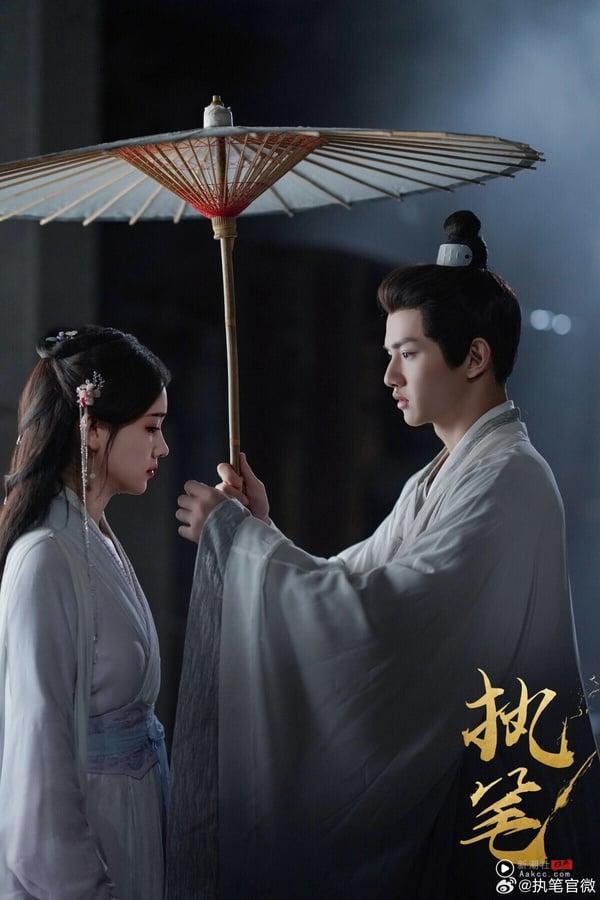 《执笔》是近年一面倒好评的古装短剧，人设很新鲜，讲述相府嫡女苏云绮意外发现自己是小说中的恶毒女配，而她的悲惨结局也被纪录在“命书”当中无法改变。苏云绮不愿接受命运安排，她要利用“命书”逆天改命，重写自己的人生。