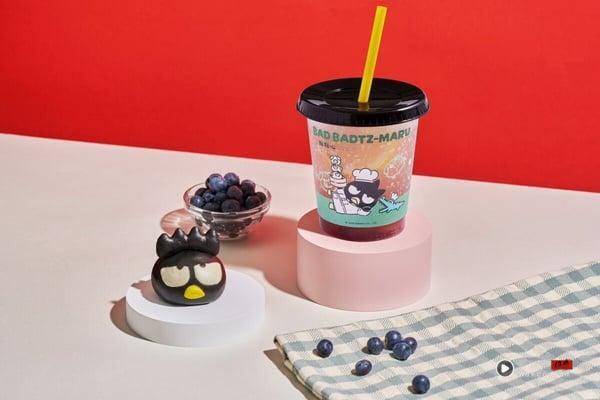 点点心Ｘ三丽鸥“萌友来点心”：Hello Kitty、布丁狗、酷企鹅联名餐点、周边可爱登场