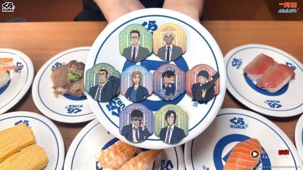 藏寿司Ｘ《名侦探柯南》 剧场版24款开扭！徽章、磁贴、挂饰登场，满额再送角色杯垫