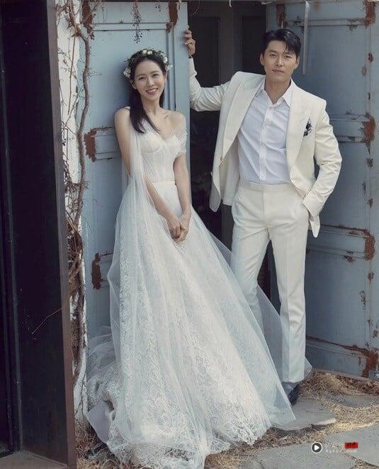 10位韩剧男神的漂亮老婆！《金特务》苏志燮唯一认爱小17岁老婆，Rain曾被金泰希打枪！