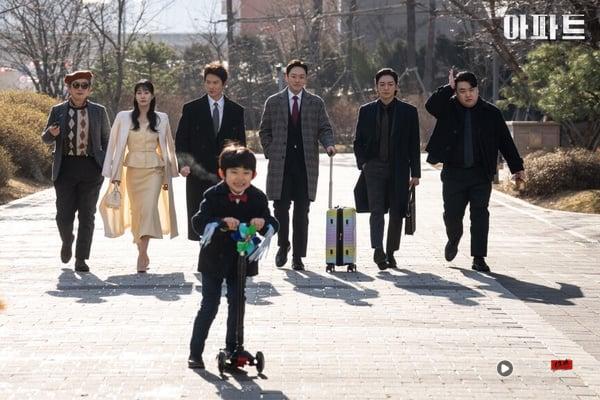 《公寓黑风暴》好看吗？10大剧情疑问、解析、评价一次看：“公寓”象征一个社会缩影