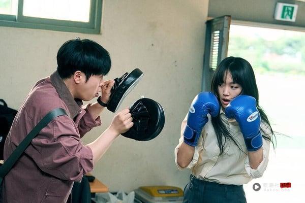 《毛骨悚然的恋爱》超好评！Netflix零负评韩剧推荐！《鬼谜东宫》《公寓黑风暴》必追