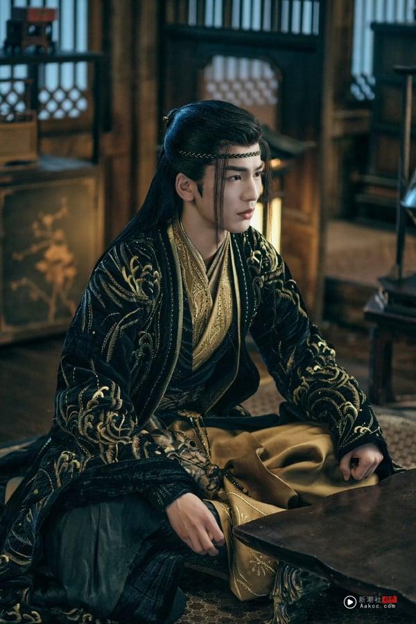 关于《度华年》张凌赫10件事