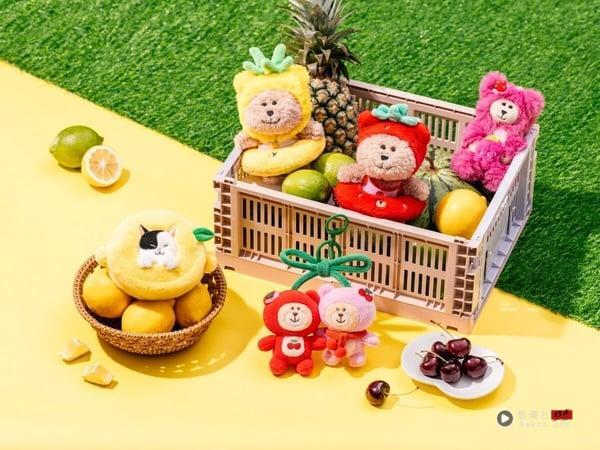 买一送一！星巴克“蜜桃限定饮品”登场，Bearista水果熊系列开卖、DREAMPLAZA周年活动