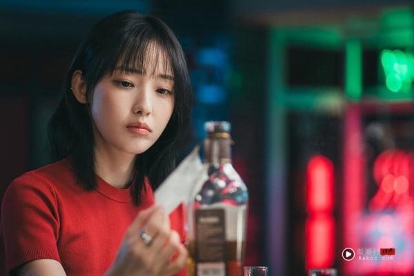 5个迹象表示你正在背负“情绪债务”——常因别人生气而自责，明明很累却还是答应帮忙