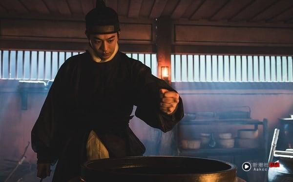 《鬼谜东宫》7大幕后秘辛：南柱赫憋气到有阴影、累到暴瘦7公斤，拍摄现场竟撞“鬼”？
