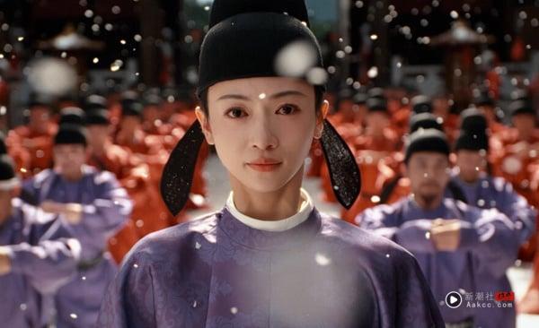 《御廷谣》原名《江山为聘》，最近空降开播，这部剧走上瘾路线，三集就火速让男女主角相识、结盟，并且立住了孟廷辉霸气大女主的人设。喜欢看《墨雨云间》、《延禧攻略》的人应该也会喜欢这部，虽然细节剧情不能深思，但爽度超足，而且节奏把控很精准。吴谨言太适合演大女主了！网友都笑说，看到吴谨言出现，就知道哪边会赢了～