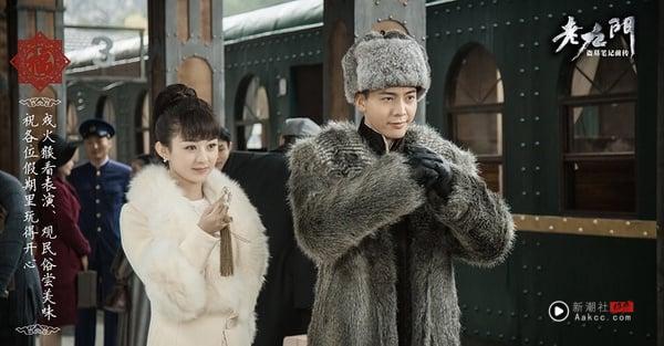 大家还记得陈伟霆、赵丽颖主演的《老九门》吗？时隔多年，又推出了续作，虽然赵丽颖、张艺兴没能全部回归，但《九门》已经尽力凑齐原班人马，首播口碑也不错。《九门》找回陈伟霆继续演张大佛爷，《终极笔记》曾舜晞演吴邪爷爷吴老狗，还有《无心法师》陈瑶演霍仙姑，选角很对味！
