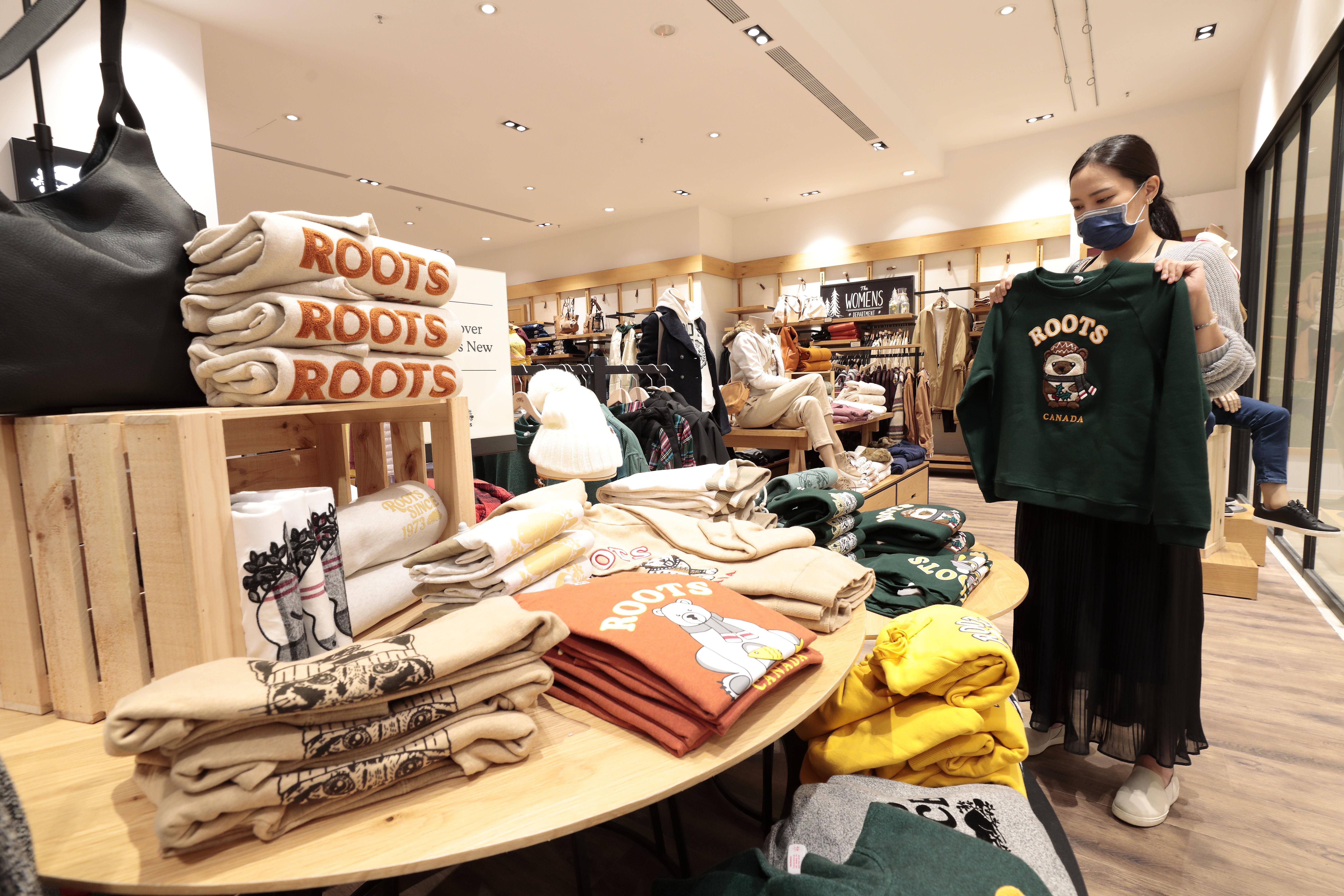 周庆66折买Roots撇步看这里！满额赠森林露营系列　粉丝最想要露营推车