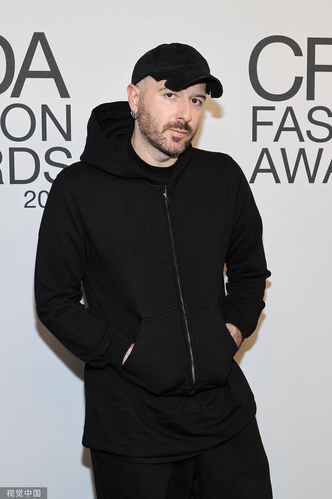 Balenciaga争议难平向广告公司求偿7亿　创意总监Demna奖项被撤销 时尚穿搭 图2张
